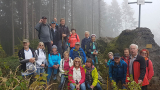 Gruppenbild am Dürnberggipfel